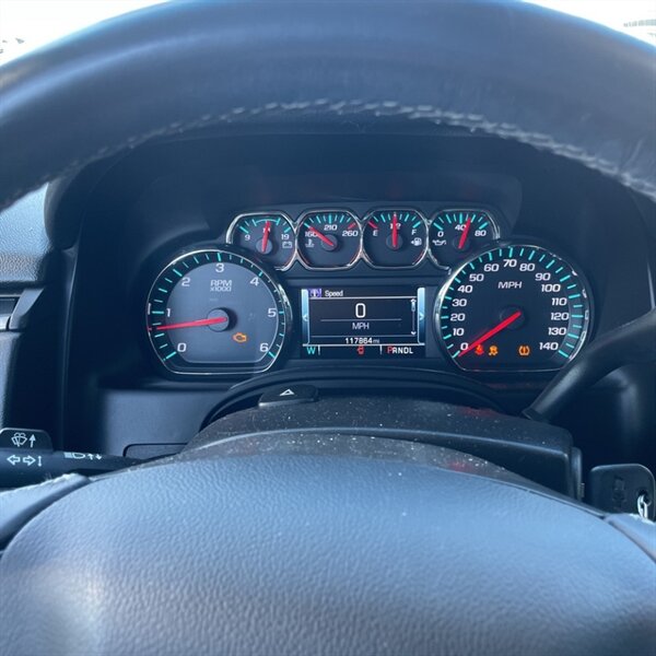 2017 Chevrolet Tahoe LT   - Photo 19 - Sherman Oaks, CA 91423