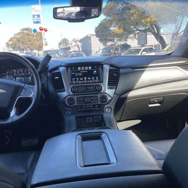 2017 Chevrolet Tahoe LT   - Photo 22 - Sherman Oaks, CA 91423