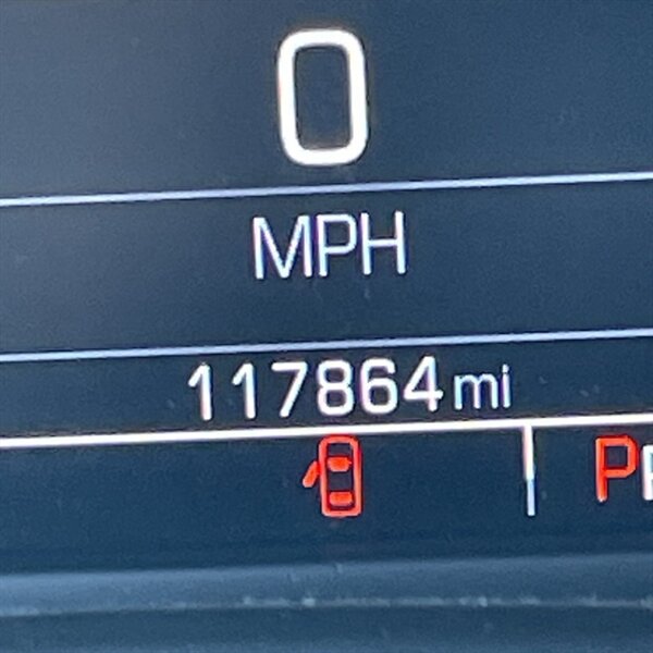 2017 Chevrolet Tahoe LT   - Photo 18 - Sherman Oaks, CA 91423