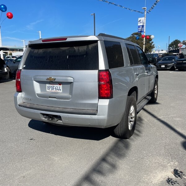 2017 Chevrolet Tahoe LT   - Photo 8 - Sherman Oaks, CA 91423