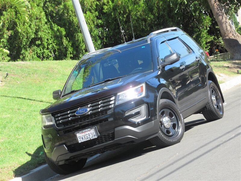 2017 Ford Explorer Police Interceptor Utility   - Photo 1 - Sherman Oaks, CA 91423