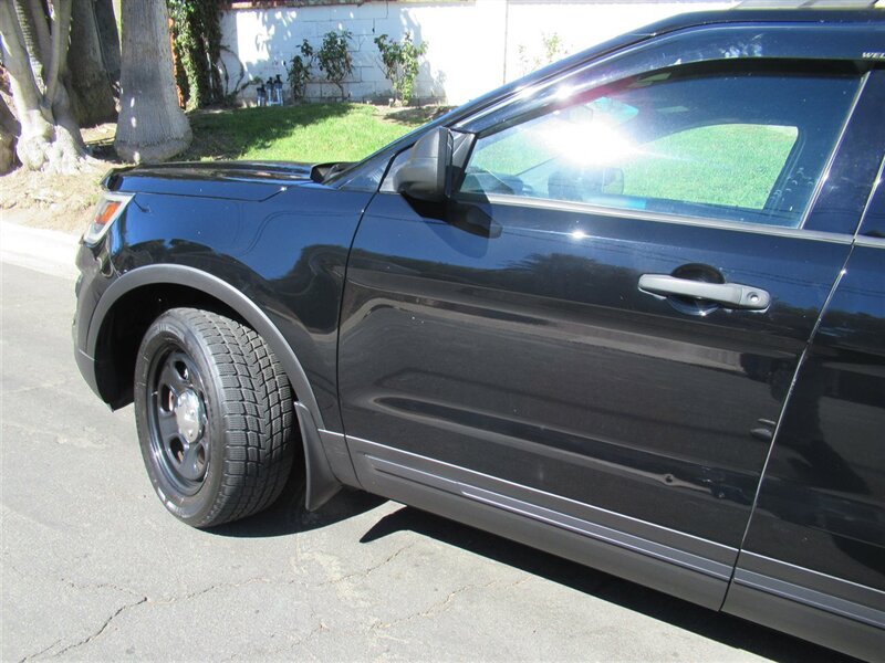 2017 Ford Explorer Police Interceptor Utility   - Photo 35 - Sherman Oaks, CA 91423