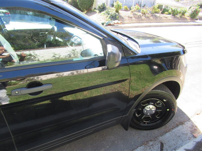 2017 Ford Explorer Police Interceptor Utility   - Photo 31 - Sherman Oaks, CA 91423