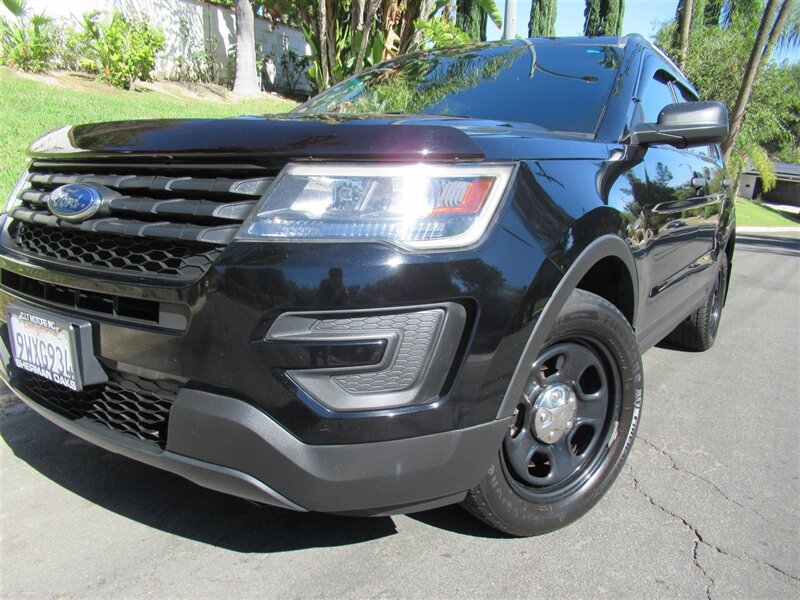 2017 Ford Explorer Police Interceptor Utility   - Photo 37 - Sherman Oaks, CA 91423