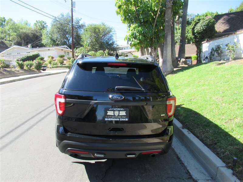2017 Ford Explorer Police Interceptor Utility   - Photo 6 - Sherman Oaks, CA 91423