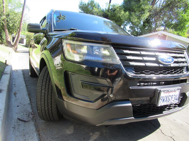 2017 Ford Explorer Police Interceptor Utility   - Photo 39 - Sherman Oaks, CA 91423