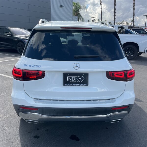 2021 Mercedes-Benz GLB GLB 250   - Photo 3 - Sherman Oaks, CA 91423