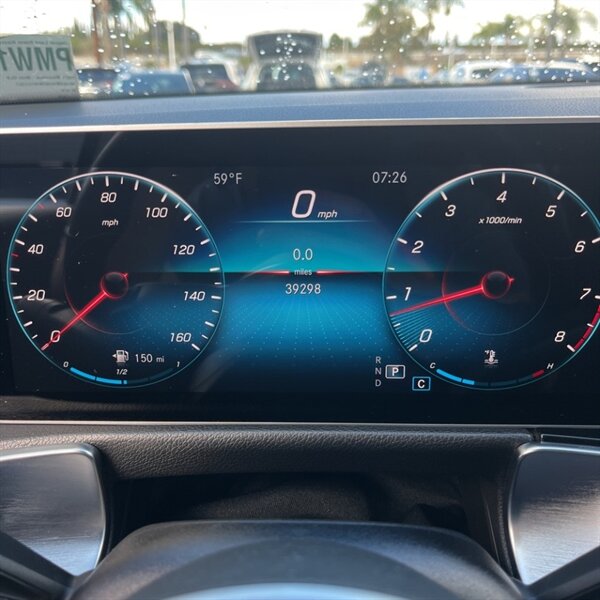 2021 Mercedes-Benz GLB GLB 250   - Photo 15 - Sherman Oaks, CA 91423