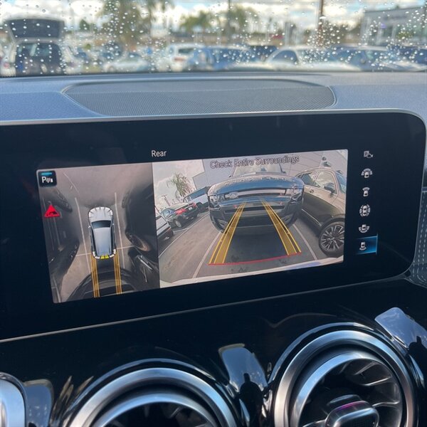 2021 Mercedes-Benz GLB GLB 250   - Photo 18 - Sherman Oaks, CA 91423