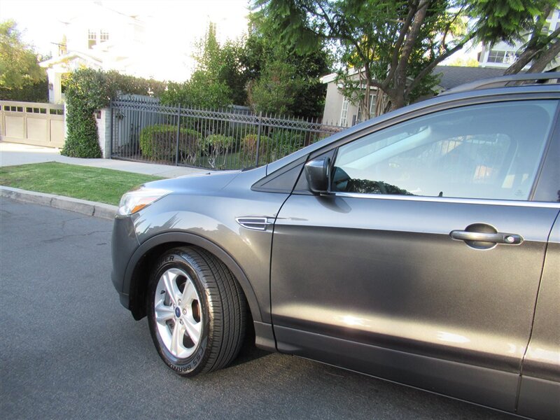 2016 Ford Escape SE   - Photo 32 - Sherman Oaks, CA 91423