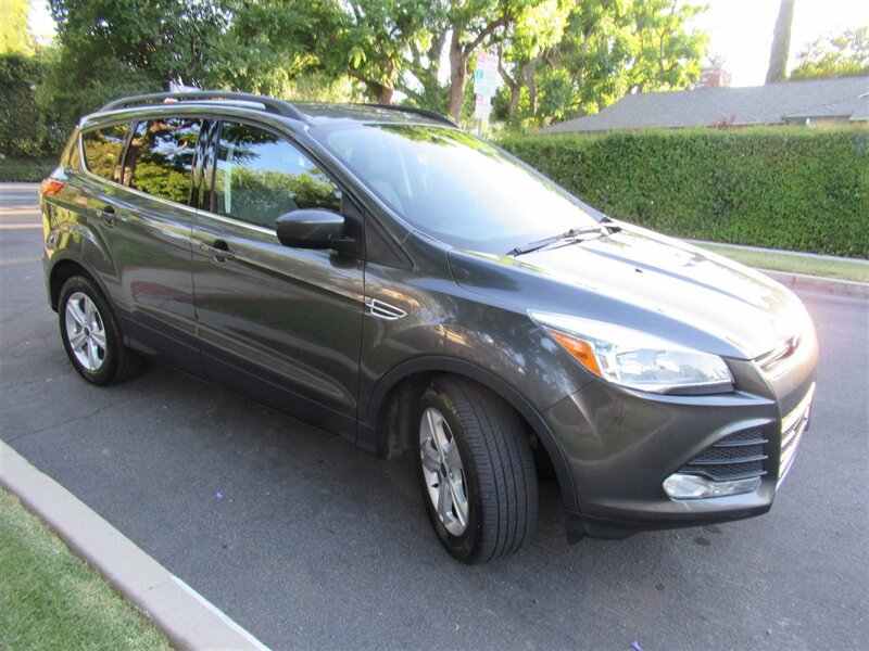 2016 Ford Escape SE   - Photo 9 - Sherman Oaks, CA 91423