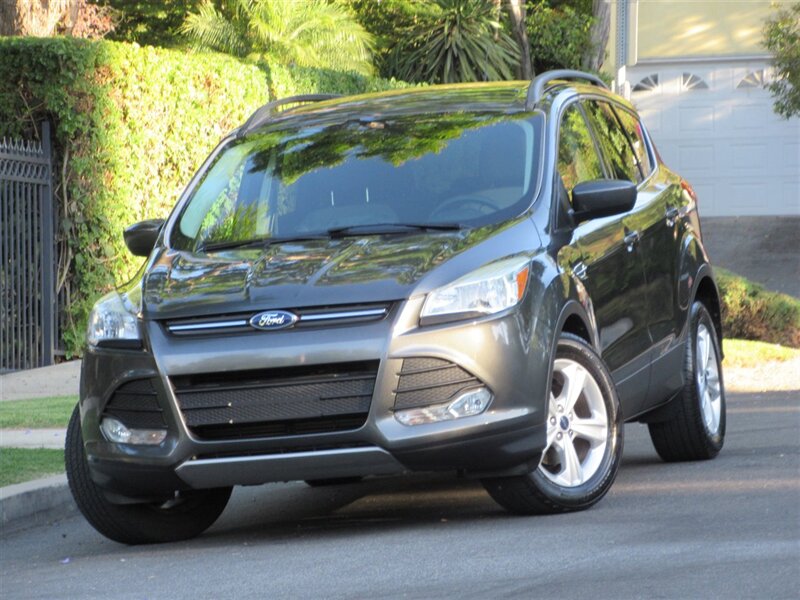 2016 Ford Escape SE   - Photo 1 - Sherman Oaks, CA 91423