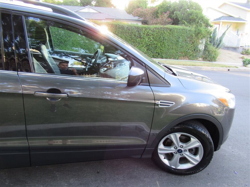2016 Ford Escape SE   - Photo 29 - Sherman Oaks, CA 91423