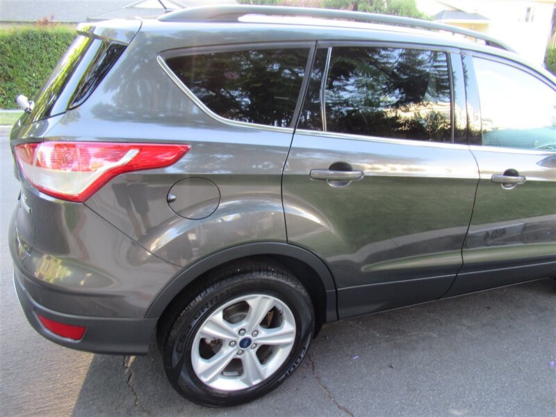 2016 Ford Escape SE   - Photo 30 - Sherman Oaks, CA 91423