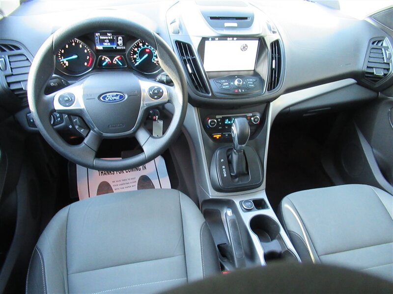 2016 Ford Escape SE   - Photo 24 - Sherman Oaks, CA 91423