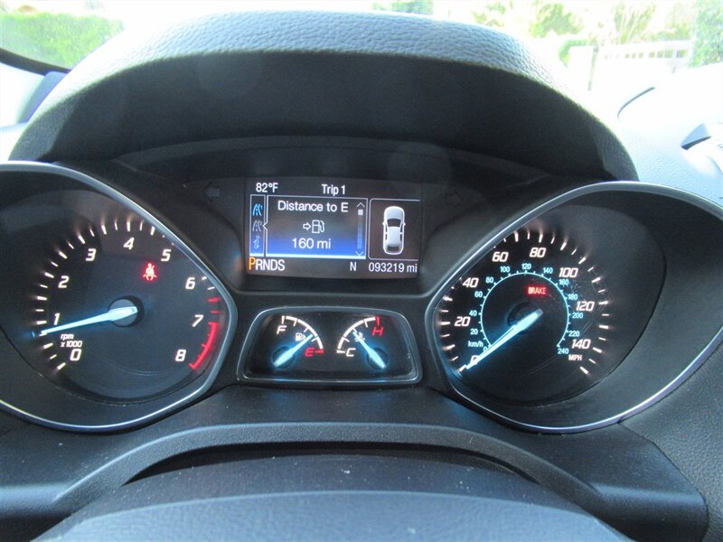 2016 Ford Escape SE   - Photo 17 - Sherman Oaks, CA 91423