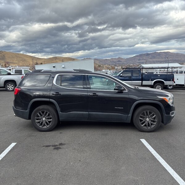 2019 GMC Acadia SLT-1   - Photo 7 - Sherman Oaks, CA 91423