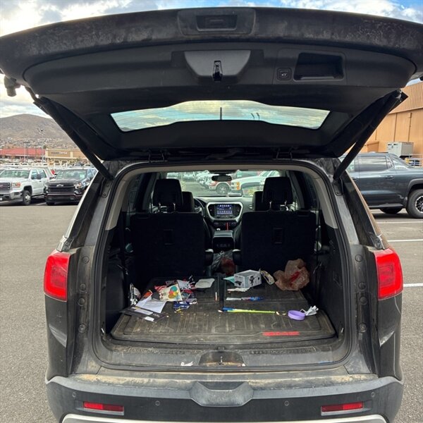 2019 GMC Acadia SLT-1   - Photo 9 - Sherman Oaks, CA 91423