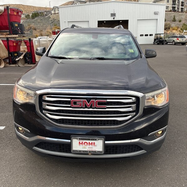 2019 GMC Acadia SLT-1   - Photo 8 - Sherman Oaks, CA 91423