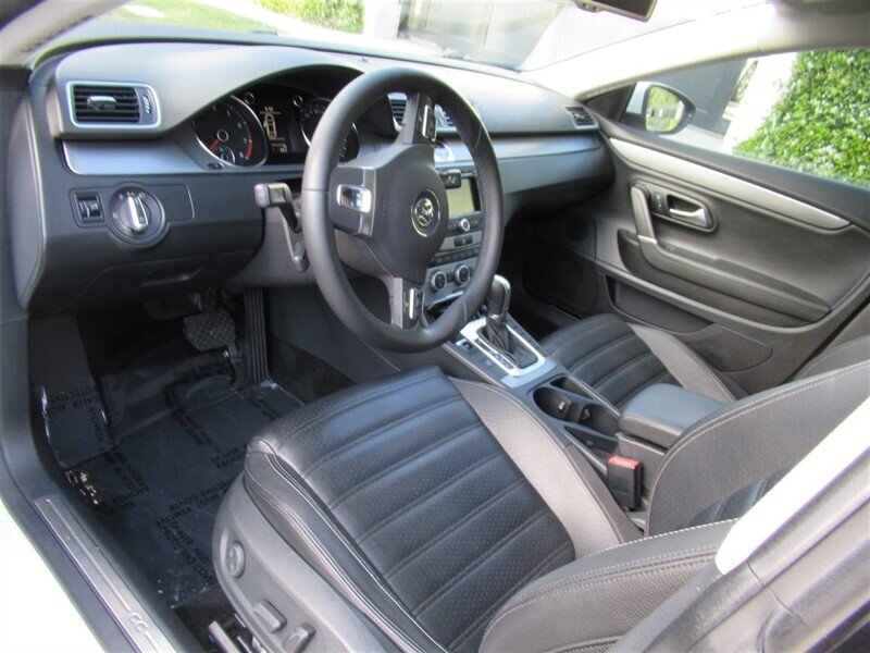 2013 Volkswagen CC Lux PZEV   - Photo 15 - Sherman Oaks, CA 91423