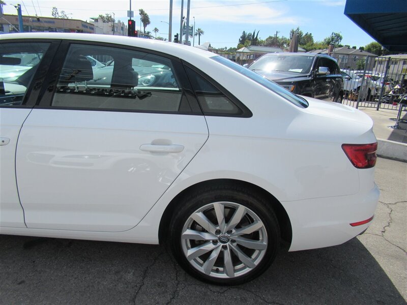 2017 Audi A4 2.0T quattro Premium   - Photo 34 - Sherman Oaks, CA 91423