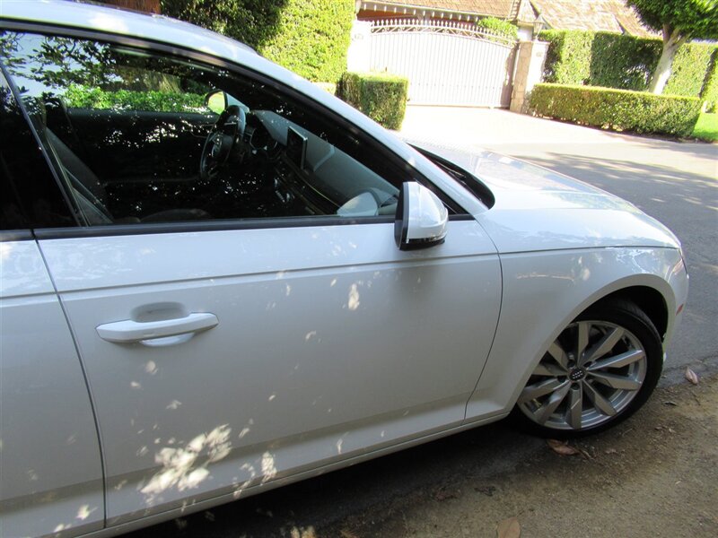 2017 Audi A4 2.0T quattro Premium   - Photo 38 - Sherman Oaks, CA 91423