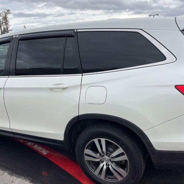 2018 Honda Pilot EX-L   - Photo 8 - Sherman Oaks, CA 91423