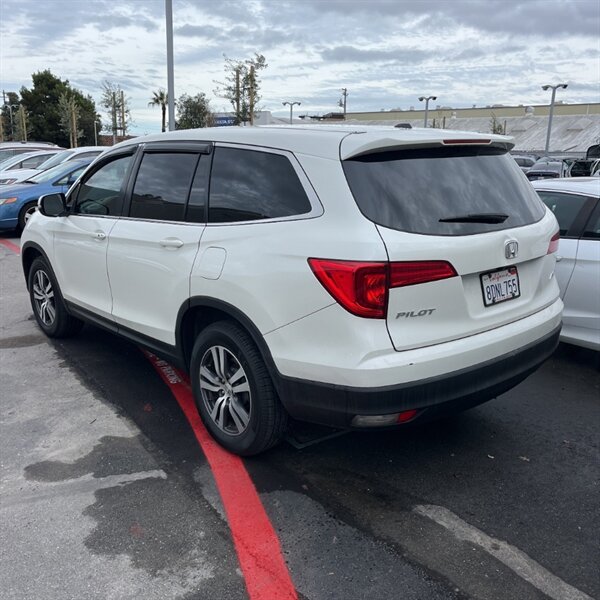 2018 Honda Pilot EX-L   - Photo 7 - Sherman Oaks, CA 91423