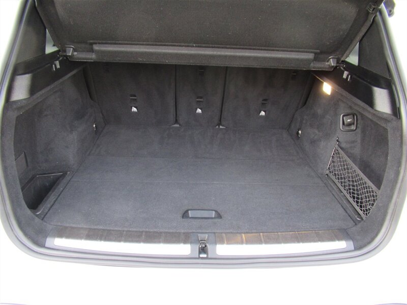 2016 BMW X1 xDrive28i   - Photo 36 - Sherman Oaks, CA 91423