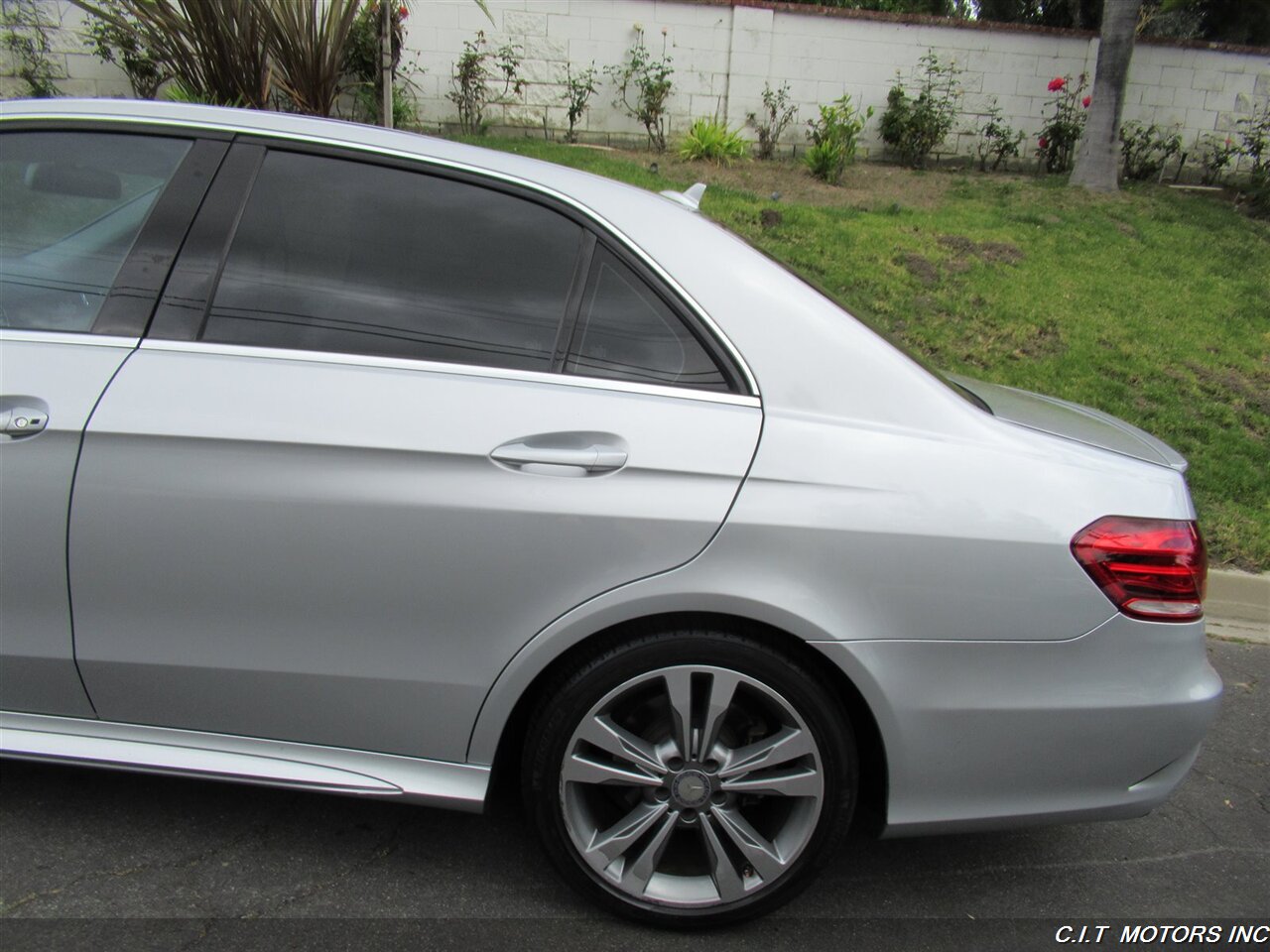 2014 Mercedes-Benz E 350 Sport   - Photo 41 - Sherman Oaks, CA 91423