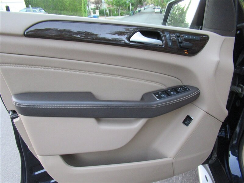 2015 Mercedes-Benz ML 350   - Photo 16 - Sherman Oaks, CA 91423