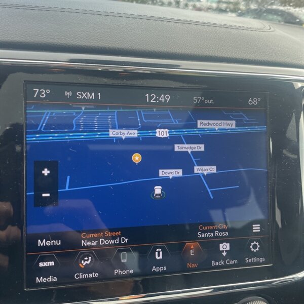 2021 Jeep Grand Cherokee Overland   - Photo 24 - Sherman Oaks, CA 91423