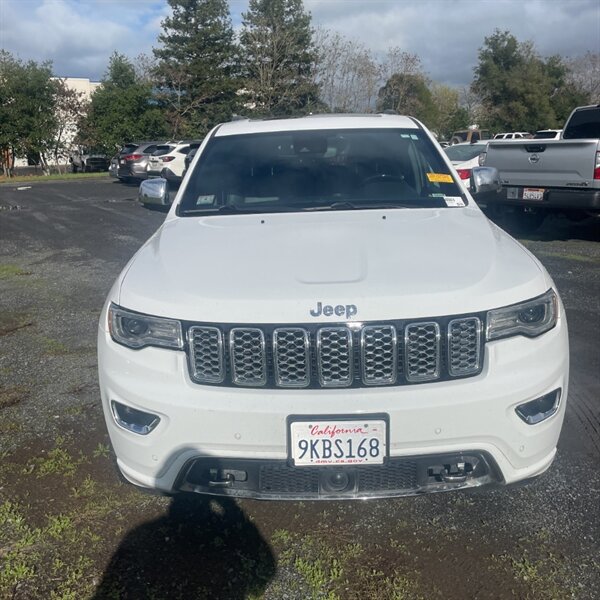 2021 Jeep Grand Cherokee Overland   - Photo 2 - Sherman Oaks, CA 91423