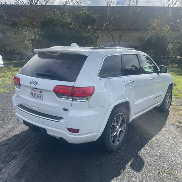 2021 Jeep Grand Cherokee Overland   - Photo 11 - Sherman Oaks, CA 91423