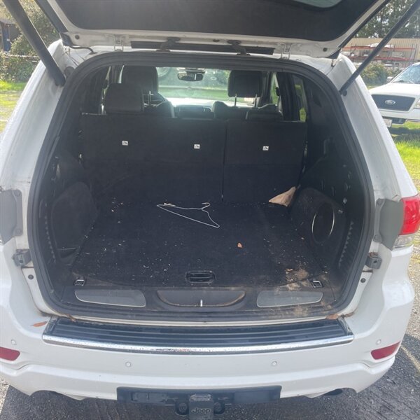 2021 Jeep Grand Cherokee Overland   - Photo 8 - Sherman Oaks, CA 91423