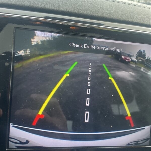 2021 Jeep Grand Cherokee Overland   - Photo 25 - Sherman Oaks, CA 91423