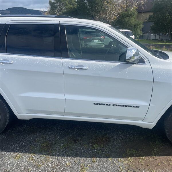 2021 Jeep Grand Cherokee Overland   - Photo 6 - Sherman Oaks, CA 91423