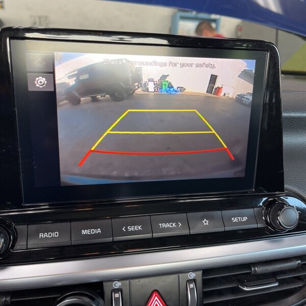 2022 Kia Forte FE   - Photo 18 - Sherman Oaks, CA 91423