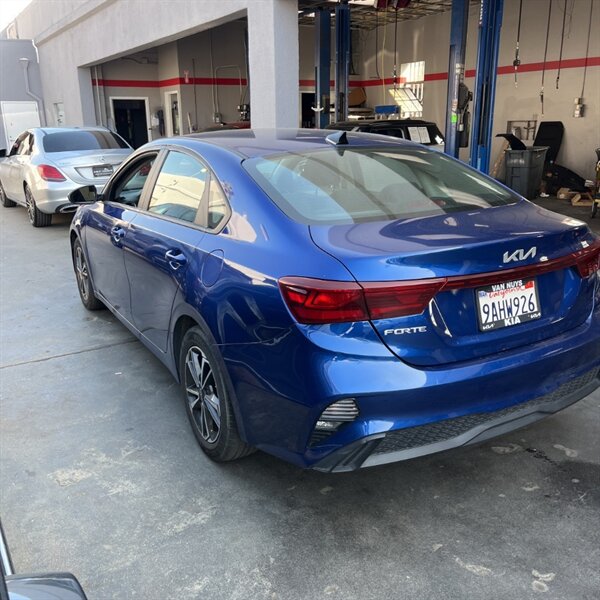 2022 Kia Forte FE   - Photo 6 - Sherman Oaks, CA 91423