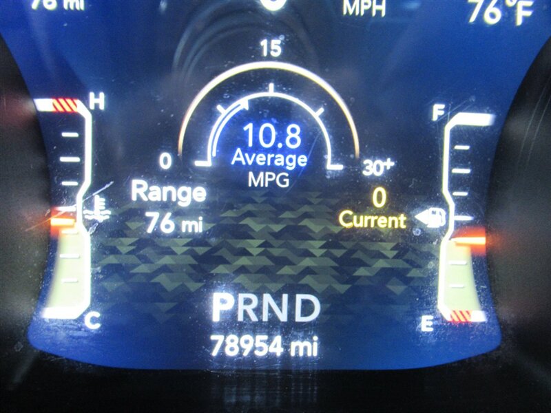 2019 Jeep Wrangler Sahara   - Photo 26 - Sherman Oaks, CA 91423