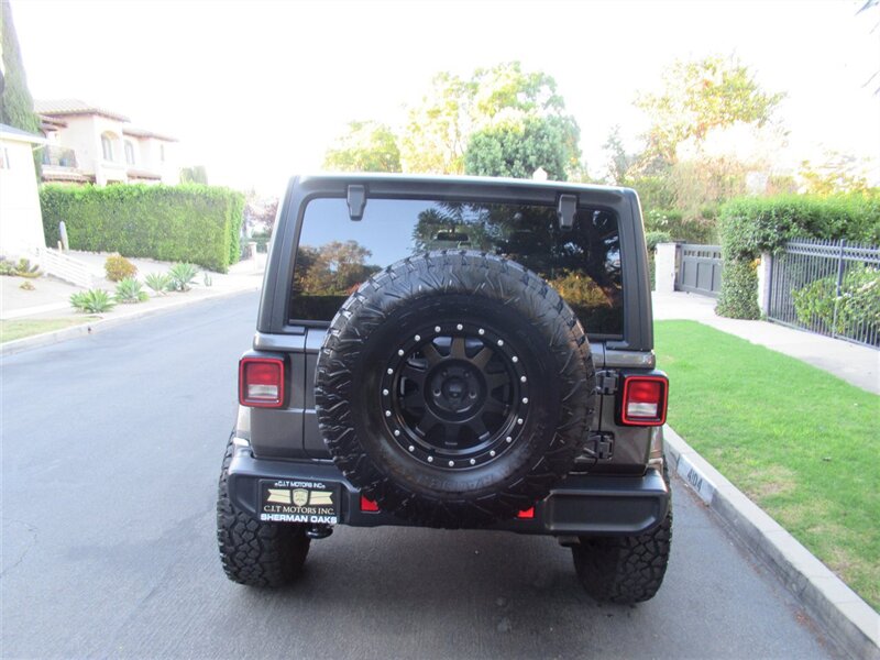 2019 Jeep Wrangler Sahara   - Photo 10 - Sherman Oaks, CA 91423