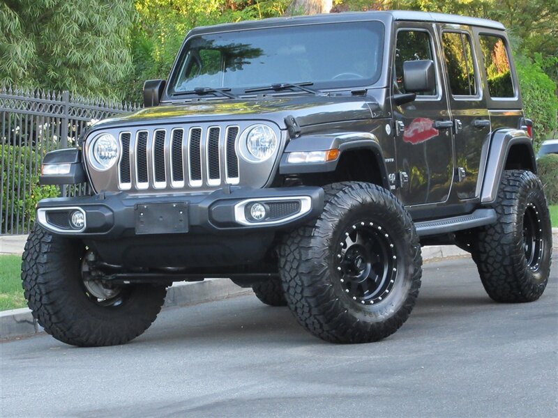 2019 Jeep Wrangler Sahara  