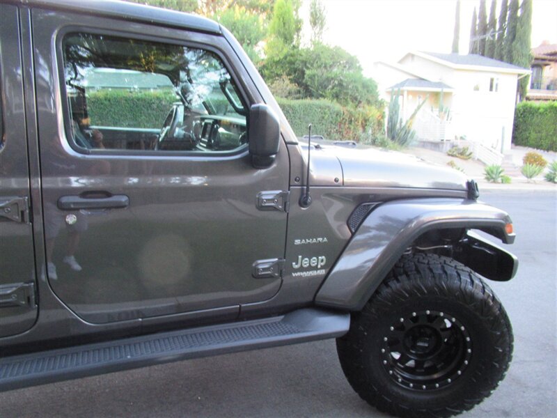 2019 Jeep Wrangler Sahara   - Photo 37 - Sherman Oaks, CA 91423