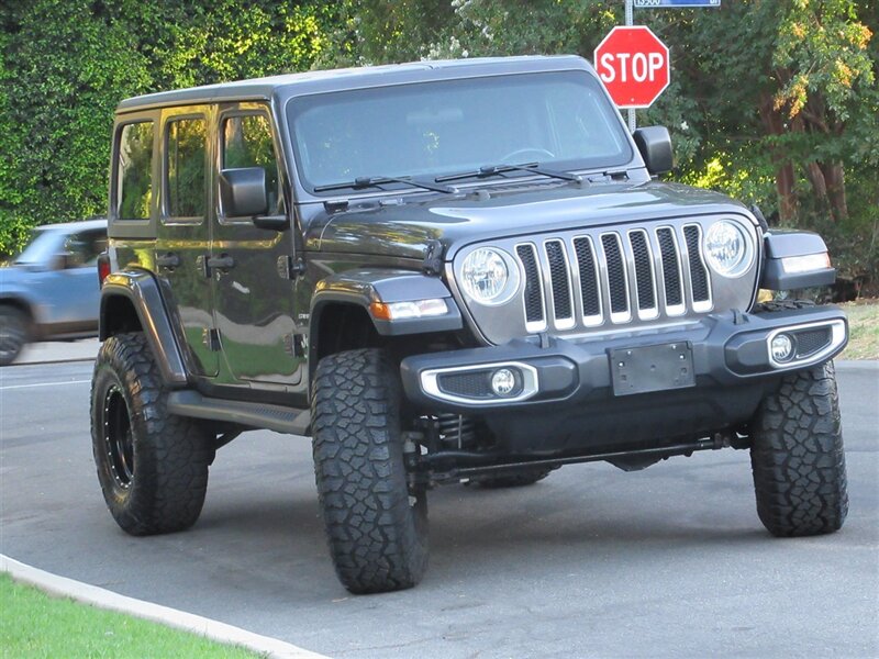 2019 Jeep Wrangler Sahara   - Photo 2 - Sherman Oaks, CA 91423