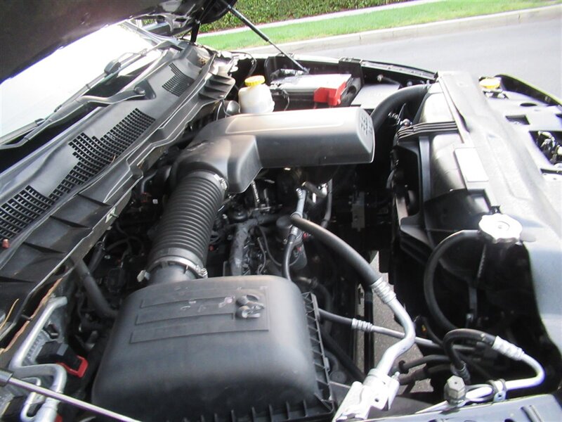 2022 RAM 1500 Classic SLT   - Photo 42 - Sherman Oaks, CA 91423