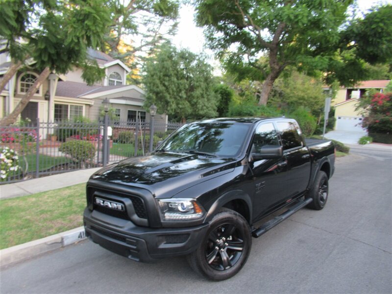 2022 RAM 1500 Classic SLT   - Photo 3 - Sherman Oaks, CA 91423