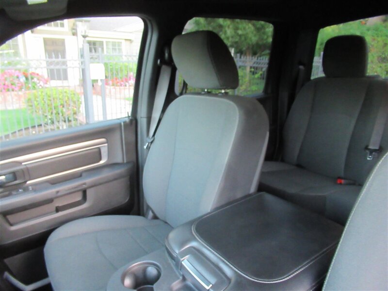 2022 RAM 1500 Classic SLT   - Photo 22 - Sherman Oaks, CA 91423