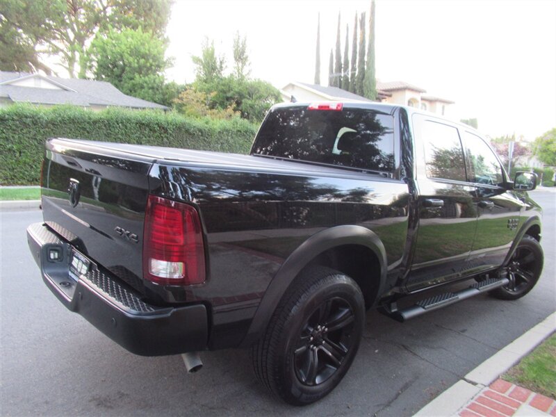 2022 RAM 1500 Classic SLT   - Photo 15 - Sherman Oaks, CA 91423