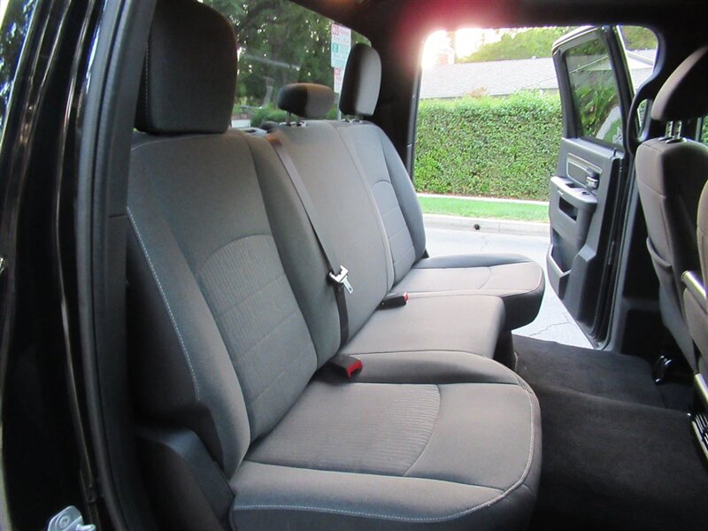 2022 RAM 1500 Classic SLT   - Photo 33 - Sherman Oaks, CA 91423