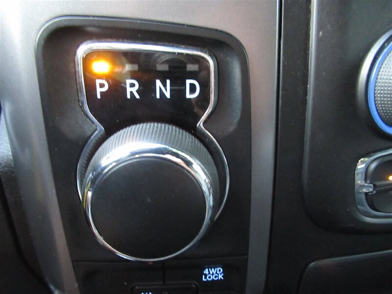 2022 RAM 1500 Classic SLT   - Photo 26 - Sherman Oaks, CA 91423